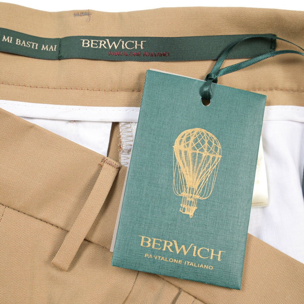 BERWICH “NEW GRAPPA” コットン100% ワンタックチノパンツ (ソラーロ) ベージュ(khaki) 44 | GUARDAROBA MILANO OFFICIAL STORE