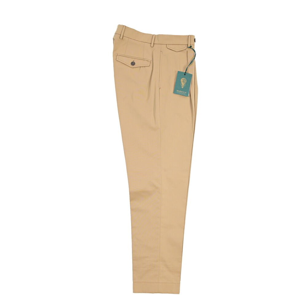 BERWICH “NEW GRAPPA” コットン100% ワンタックチノパンツ (ソラーロ) ベージュ(khaki) 44 | GUARDAROBA MILANO OFFICIAL STORE