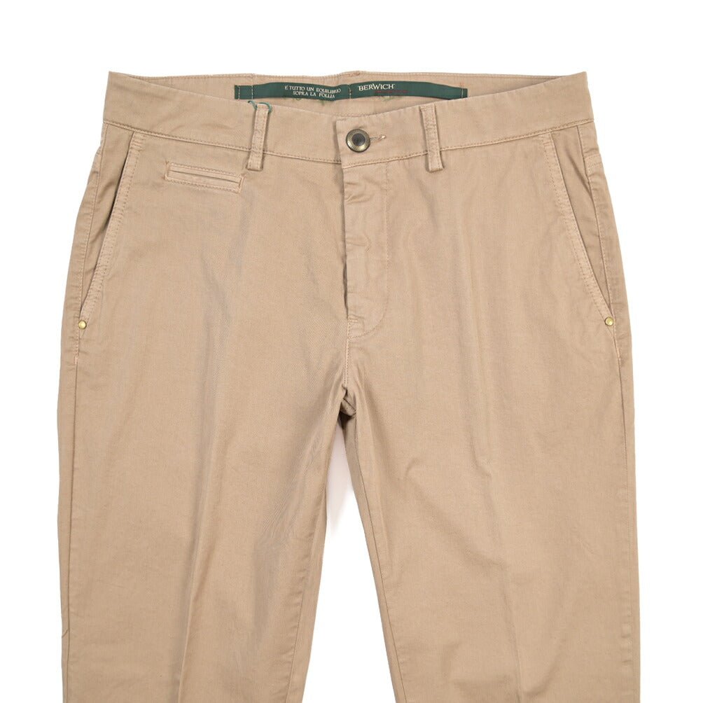 BERWICH “PINOT-GD” ストレッチコットン ノータックパンツ ベージュ(sabbia199) 32 | GUARDAROBA MILANO OFFICIAL STORE