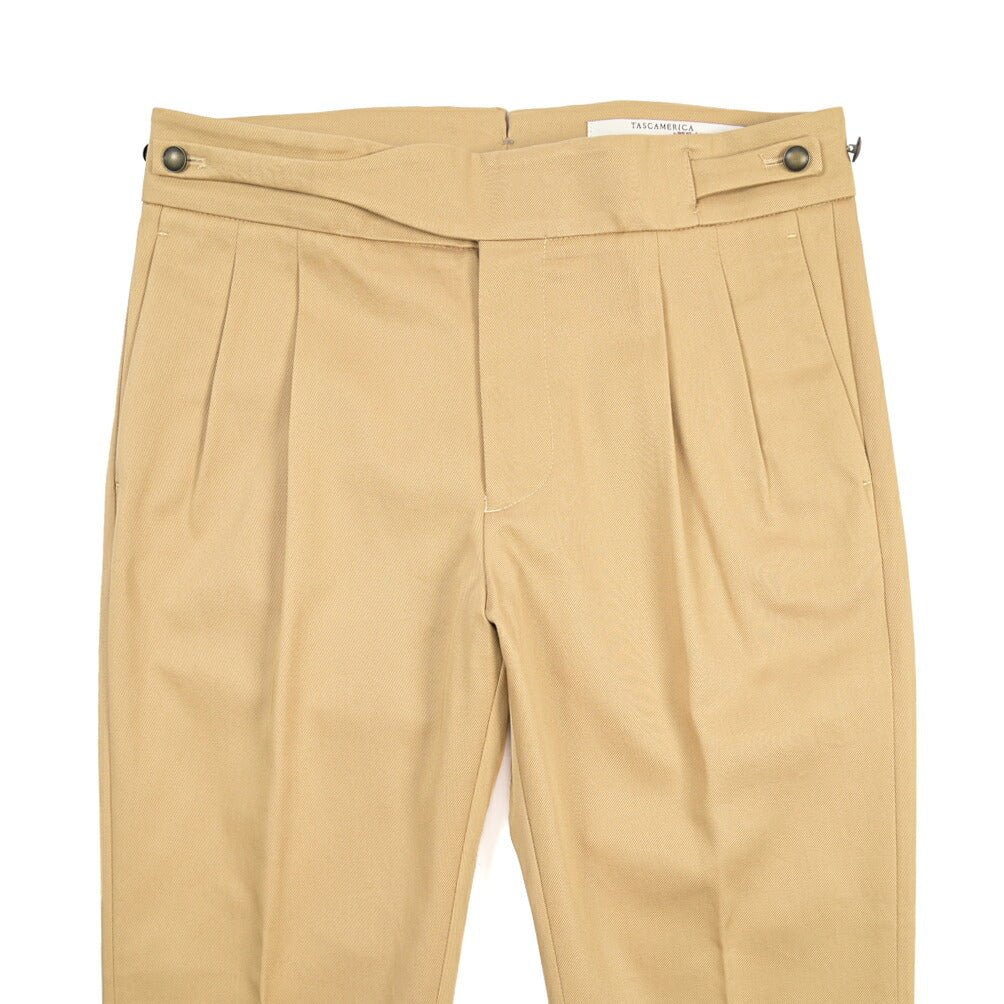 BERWICH “RAFFI GURKHA” コットン100% ツータックベルトレススラックス ベージュ(sand) 46 | GUARDAROBA MILANO OFFICIAL STORE