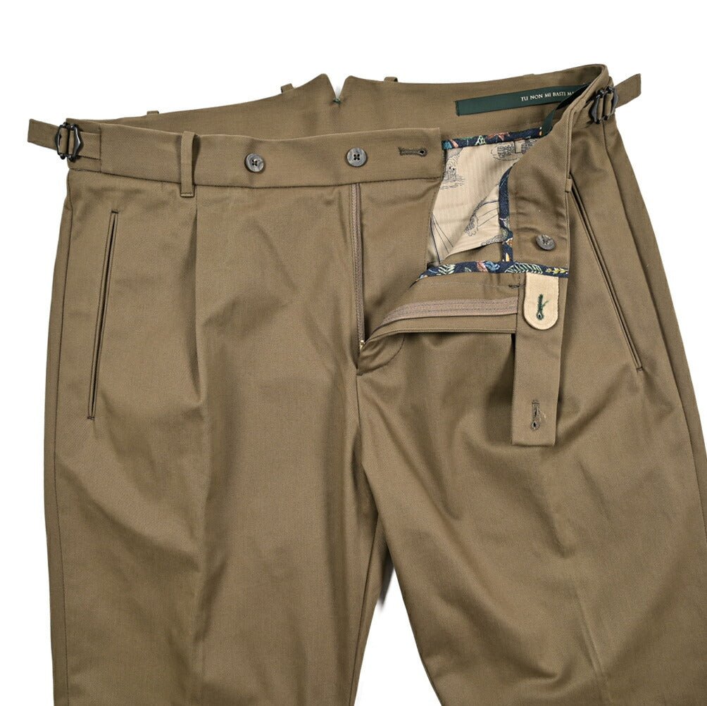 BERWICH "RETRO" ストレッチコットンチノワンタックスラックス｜424776 - 46｜GUARDAROBA MILANO OFFICIAL STORE