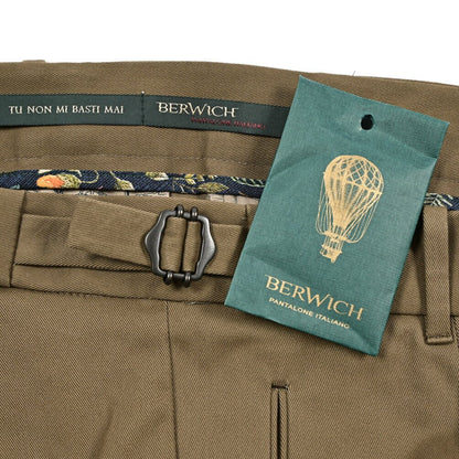 BERWICH "RETRO" ストレッチコットンチノワンタックスラックス｜424776 - 46｜GUARDAROBA MILANO OFFICIAL STORE