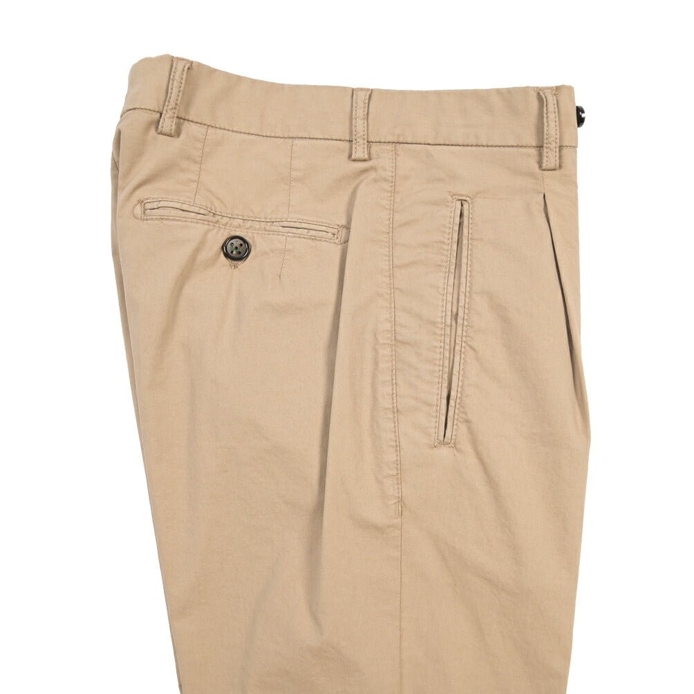 BERWICH “RETRO-GD” ストレッチコットン ワンタックチノパンツ ブラウン(noce724) 44 | GUARDAROBA MILANO OFFICIAL STORE