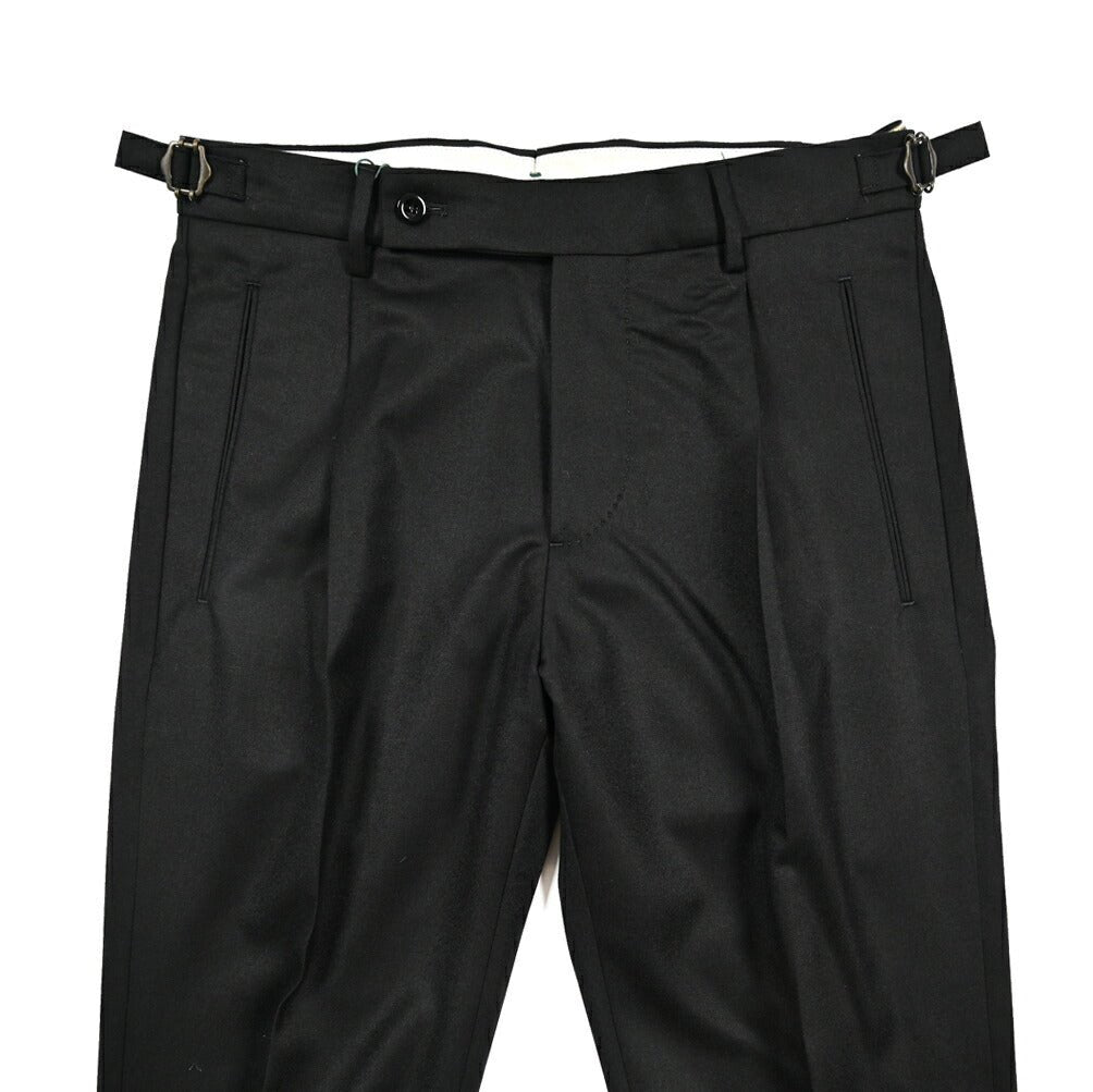 BERWICH “RETRO LONG” ヴァージンウール100% ワンタックスラックス / CANONICO製生地 ブラック(black) 44 | GUARDAROBA MILANO OFFICIAL STORE