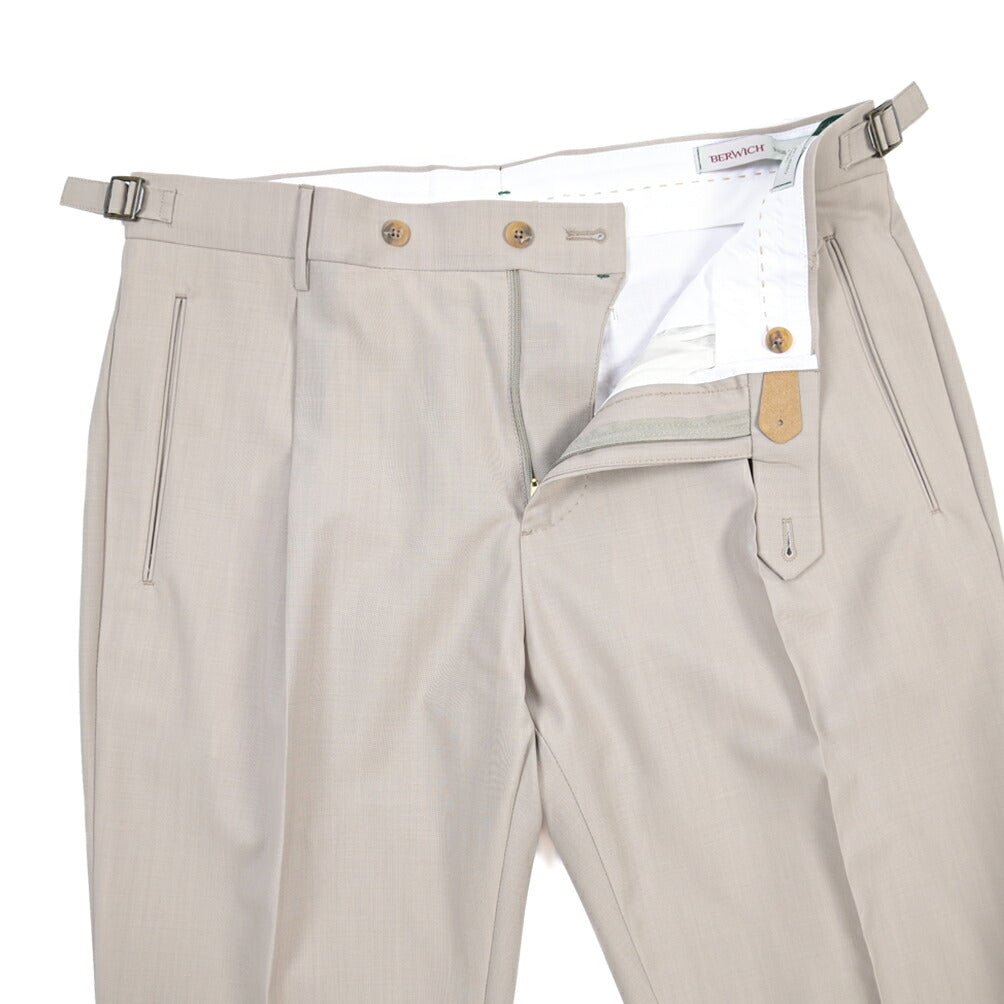 BERWICH “RETRO LONG” ストレッチウール ワンタックスラックス グレージュ(stone) 46 | GUARDAROBA MILANO OFFICIAL STORE
