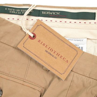 BERWICH “RETRO THECA 1P” コットン100% ワンタックチノパンツ (ソラーロ) ベージュ(khaki) 48 | GUARDAROBA MILANO OFFICIAL STORE