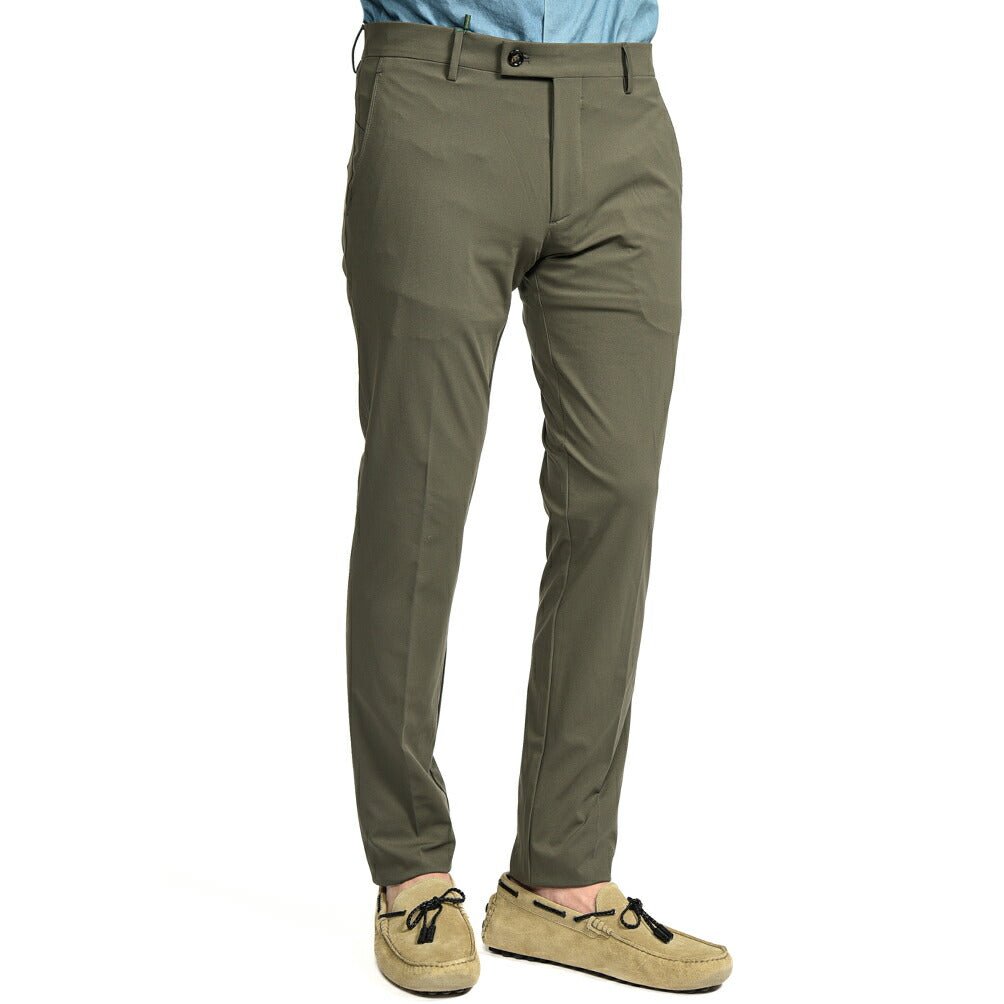 BERWICH "SC SLIM" ストレッチナイロン ノータックパンツ カーキグリーン(army) 46 | GUARDAROBA MILANO OFFICIAL STORE
