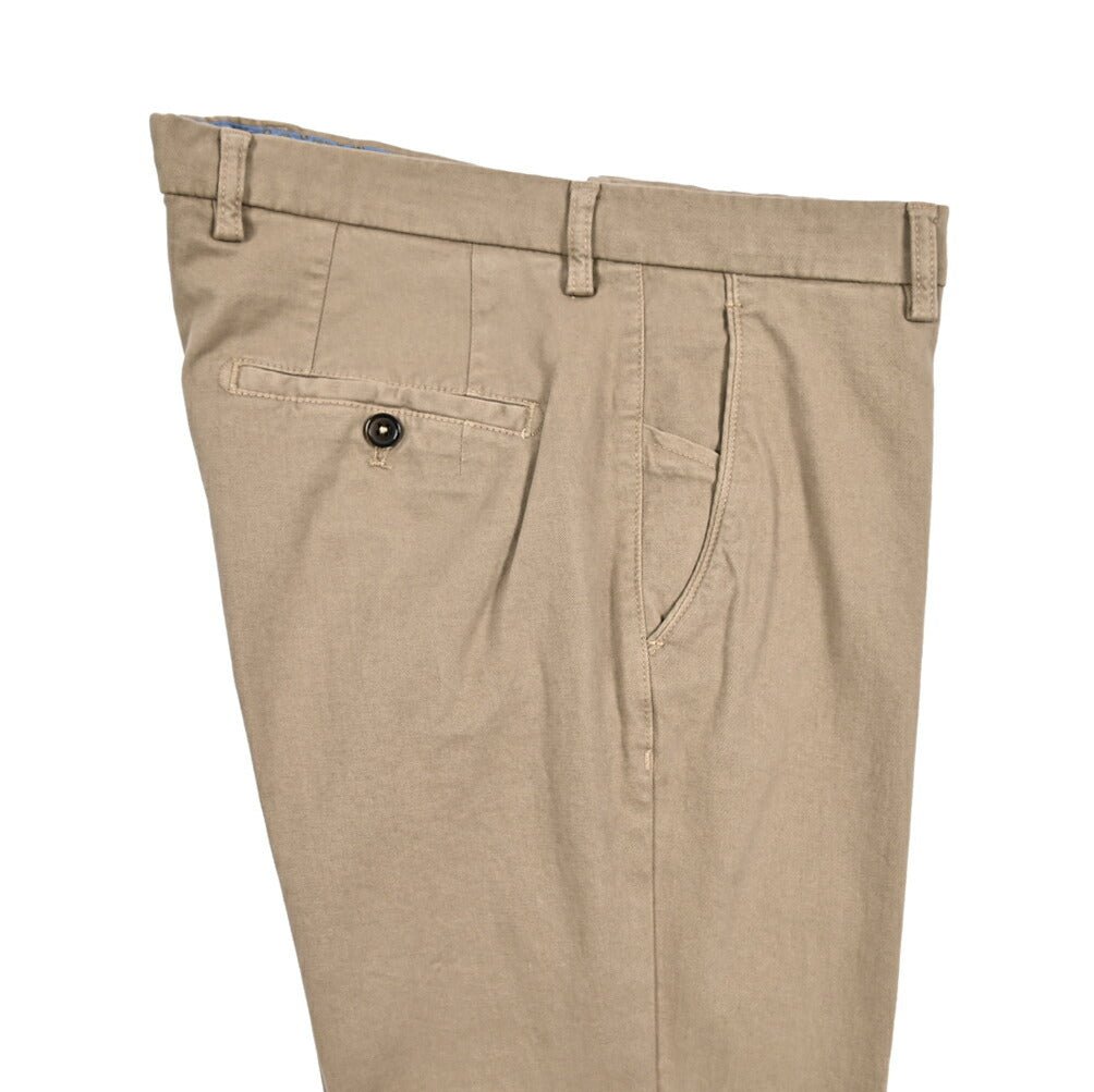 BERWICH "SC SLIM - GD" ストレッチコットンチノ ノータックパンツ ブラウン(noce) 46 | GUARDAROBA MILANO OFFICIAL STORE