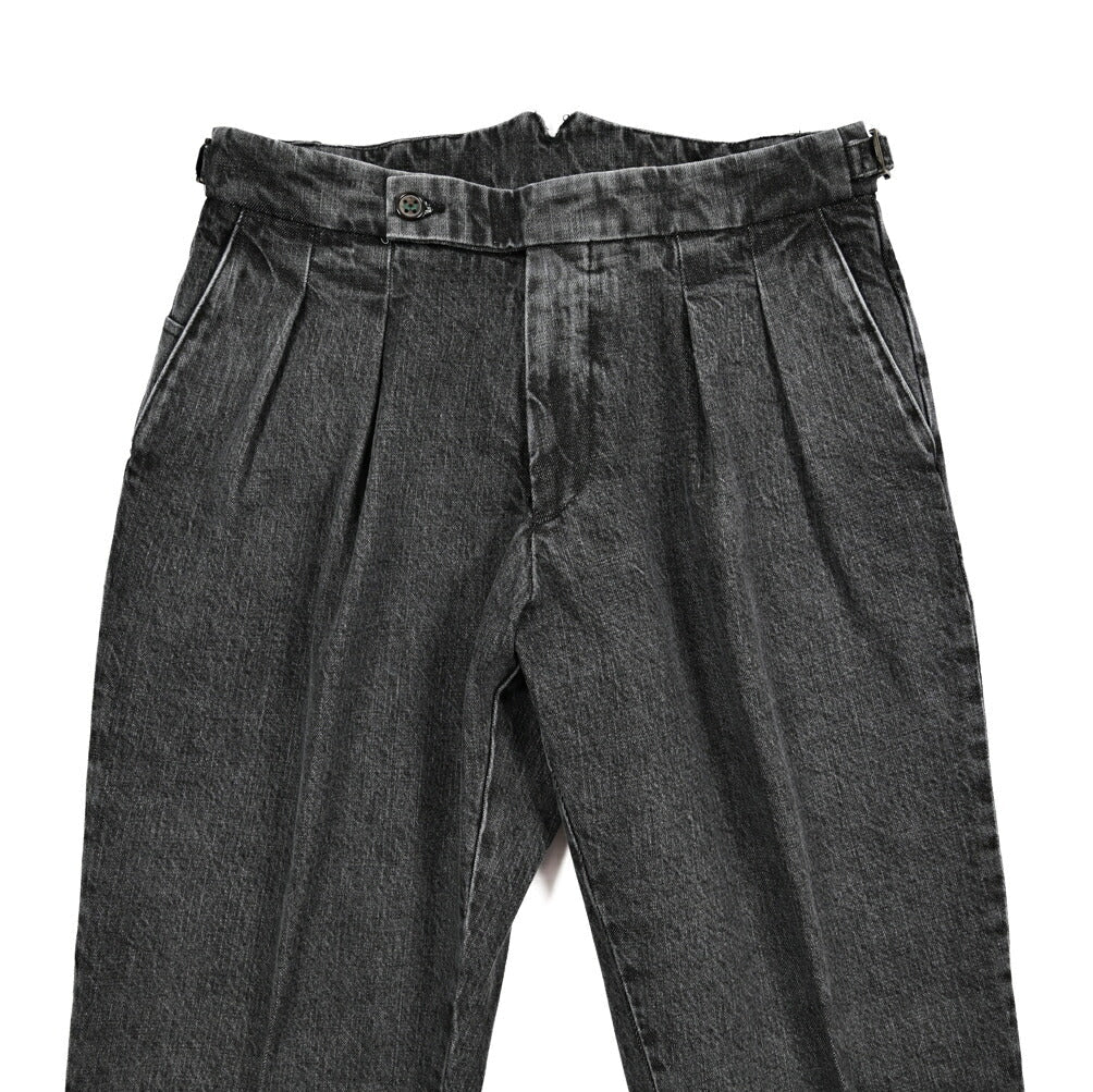 BERWICH "SCOTCH" コットン100% ツータック デニムスラックス / デニスラ ブラック(black denim) 44 | GUARDAROBA MILANO OFFICIAL STORE