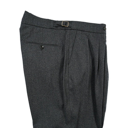 BERWICH “SCOTCH” ヴァージンウール100% ツータックスラックス ダークグレー(smoke) 50 | GUARDAROBA MILANO OFFICIAL STORE