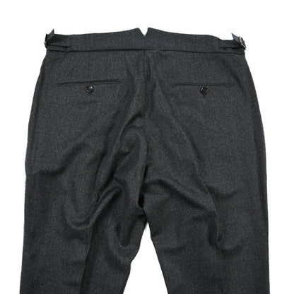 BERWICH “SCOTCH” ヴァージンウール100% ツータックスラックス ダークグレー(smoke) 50 | GUARDAROBA MILANO OFFICIAL STORE