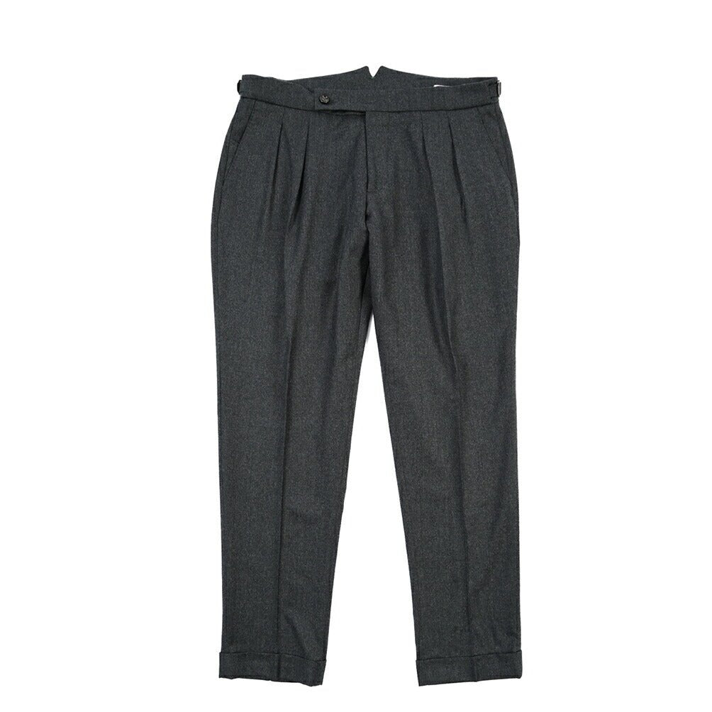 BERWICH “SCOTCH” ヴァージンウール100% ツータックスラックス ダークグレー(smoke) 50 | GUARDAROBA MILANO OFFICIAL STORE