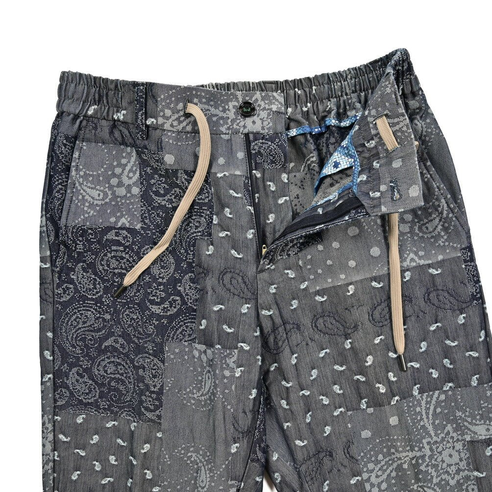 BERWICH "SPIAGGIA" コットン100% ドローコード付きバンダナ柄スラックス｜424528 - 48｜GUARDAROBA MILANO OFFICIAL STORE