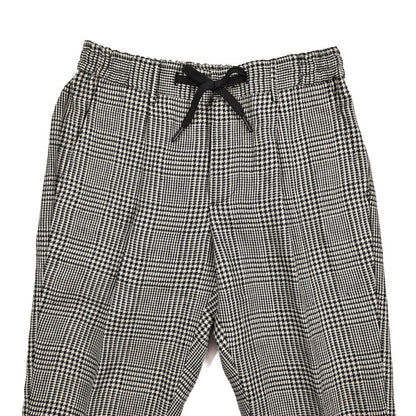 BERWICH "SPIAGGIA" リネン100% ドローコード付きワンタックパンツ ブラック(black) 50 | GUARDAROBA MILANO OFFICIAL STORE