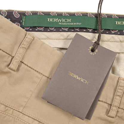 BERWICH “YRETRO-GD” ストレッチコットン ノータックチノパンツ ブラウン(noce724) 48 | GUARDAROBA MILANO OFFICIAL STORE
