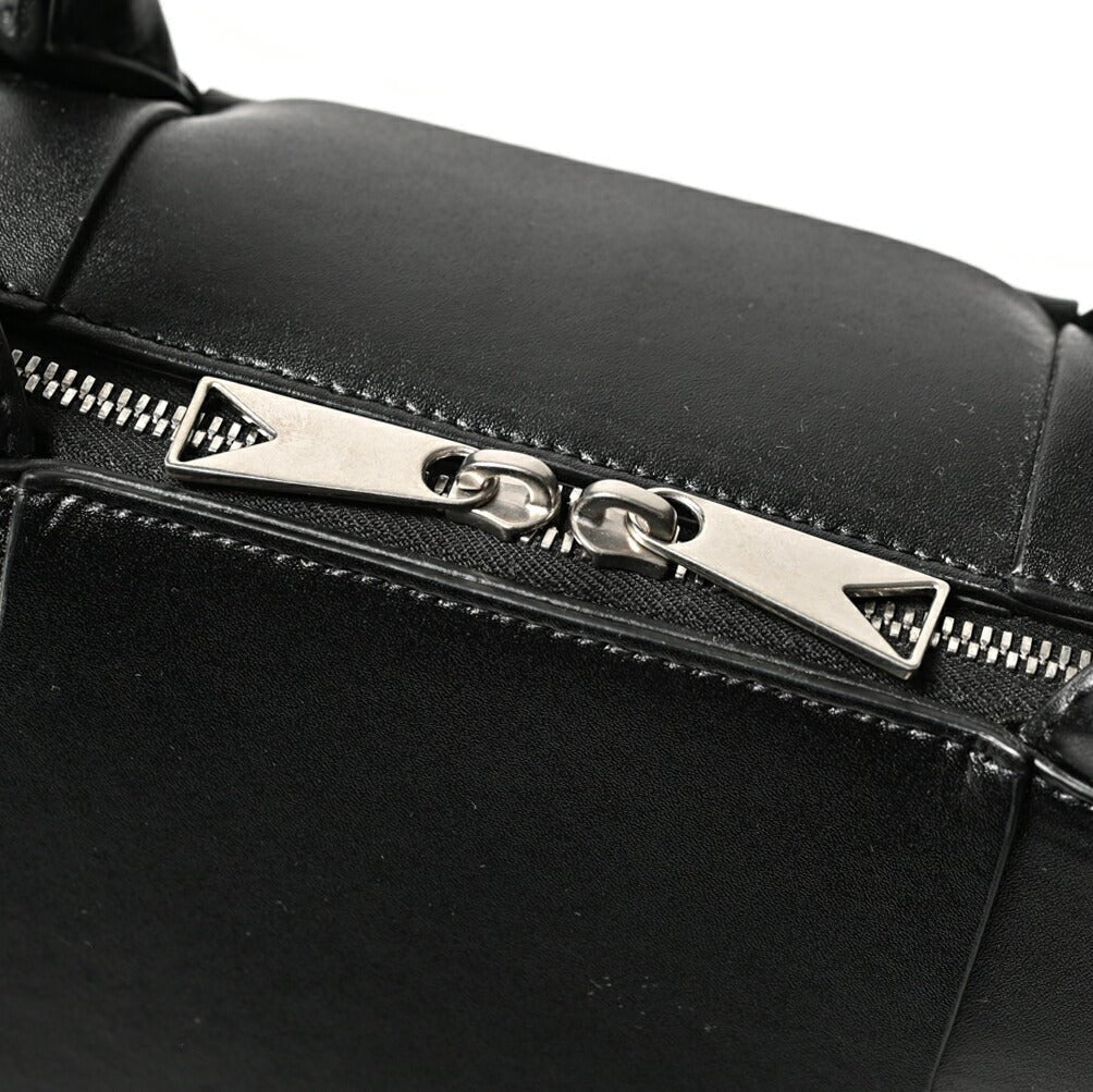 BOTTEGA VENETA "ARCO" カーフレザー100% トートバッグ / インレチャート ブラック 24cm×36cm×7.5cm×29cm×12cm | GUARDAROBA MILANO OFFICIAL STORE