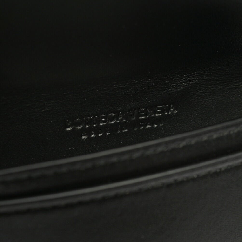 BOTTEGA VENETA “Cassette” カーフレザー100% イントレチャートカードケース ブラック 7.5cm×12.2cm×2.5cm | GUARDAROBA MILANO OFFICIAL STORE