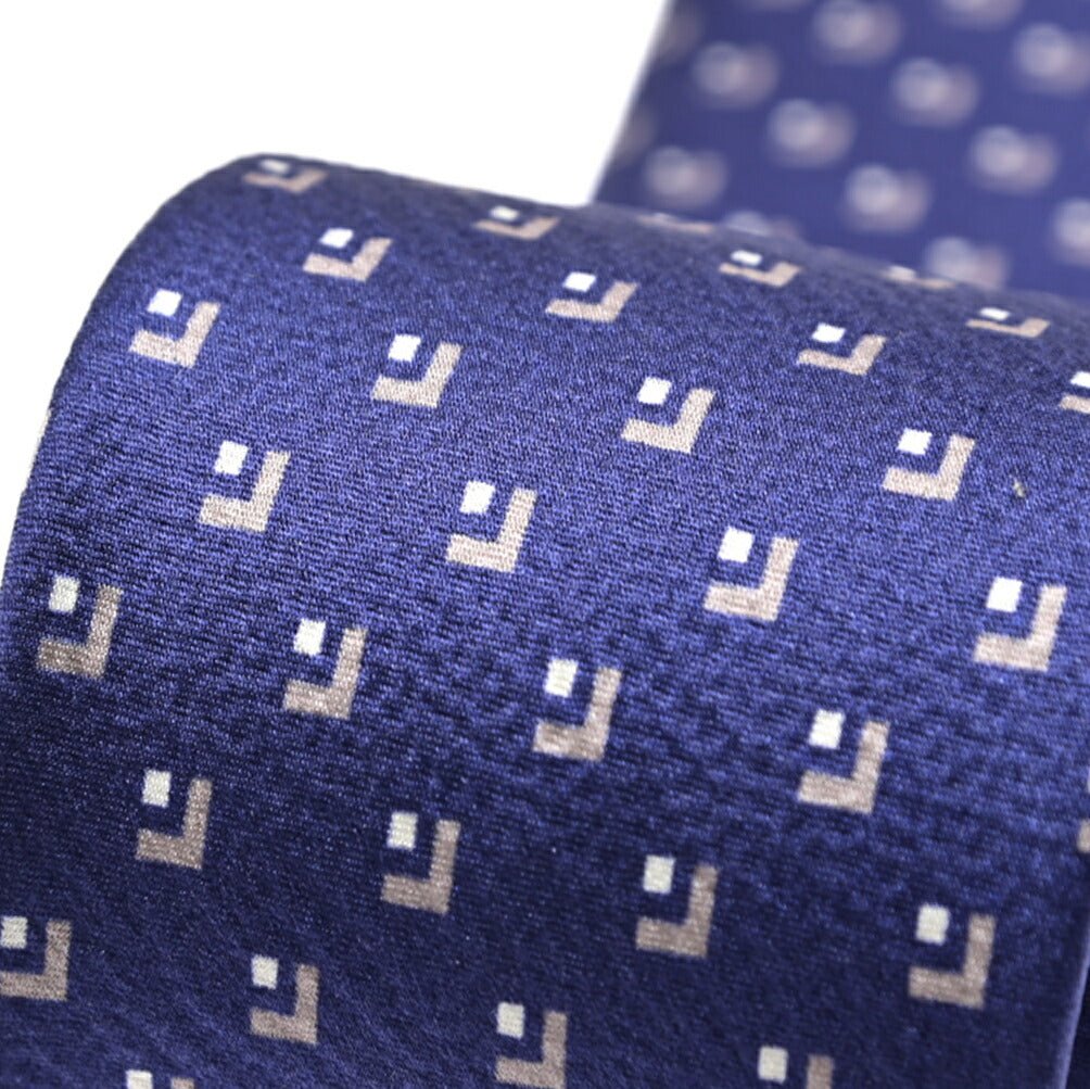 GIORGIO ARMANI シルク100% 小紋柄ネクタイ｜434640｜GUARDAROBA MILANO OFFICIAL STORE
