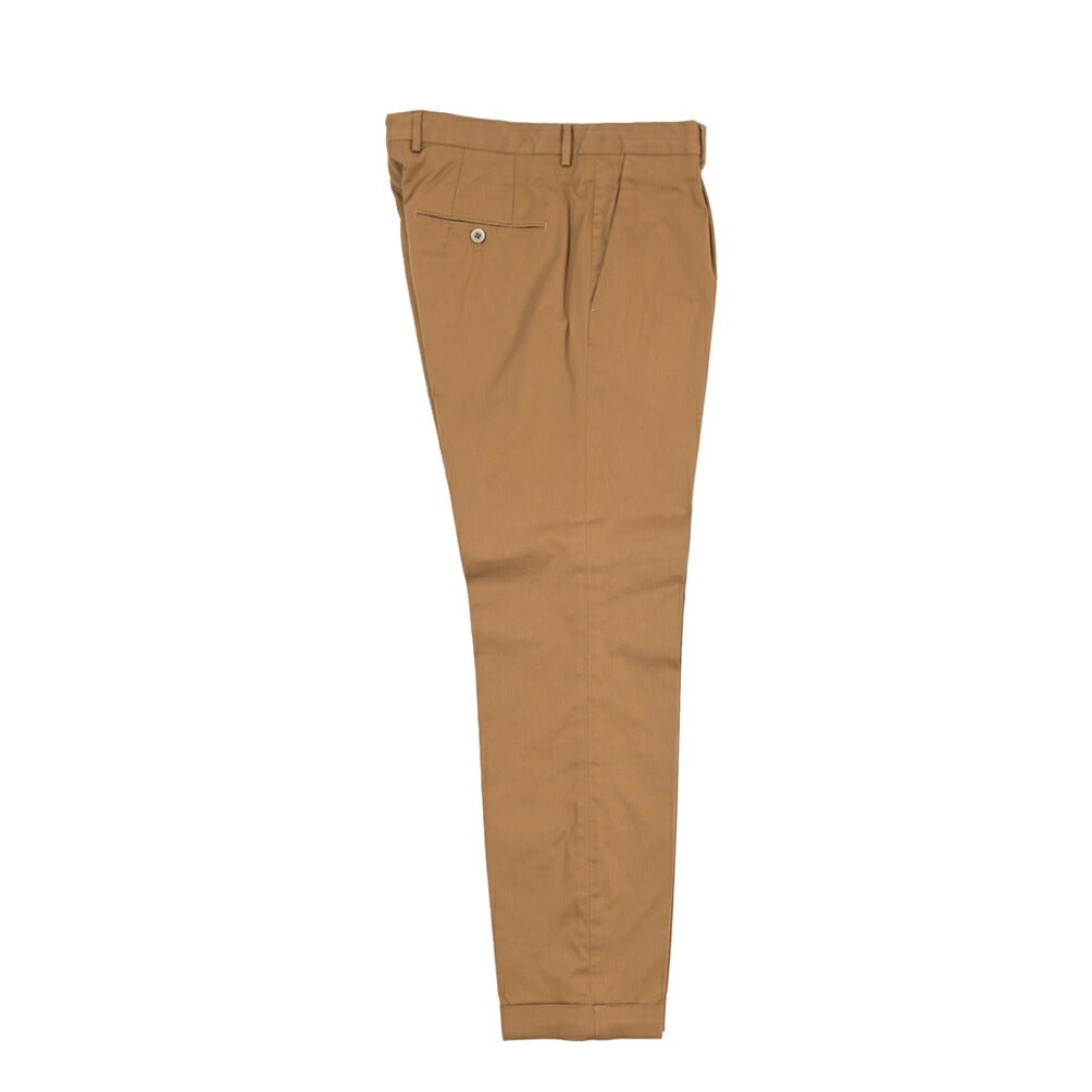 GTA “772” ストレッチコットン ワンタックチノパンツ / SLIM FIT ブラウン 46 | GUARDAROBA MILANO OFFICIAL STORE