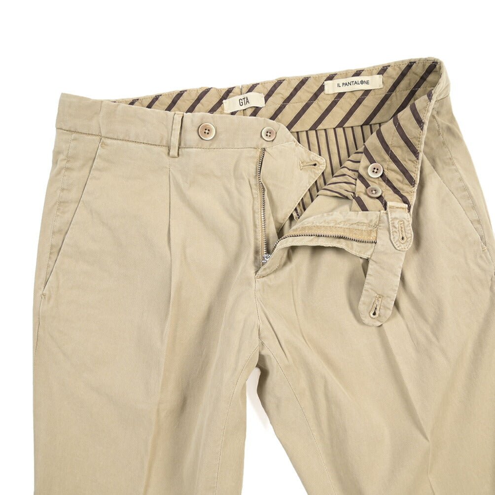 GTA “772” ストレッチコットン ワンタックチノパンツ / SLIM FIT ベージュ 46 | GUARDAROBA MILANO OFFICIAL STORE
