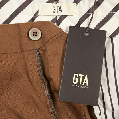 GTA “772L” ストレッチコットン ワンタックチノパンツ / SLIM FIT ブラウン 46 | GUARDAROBA MILANO OFFICIAL STORE