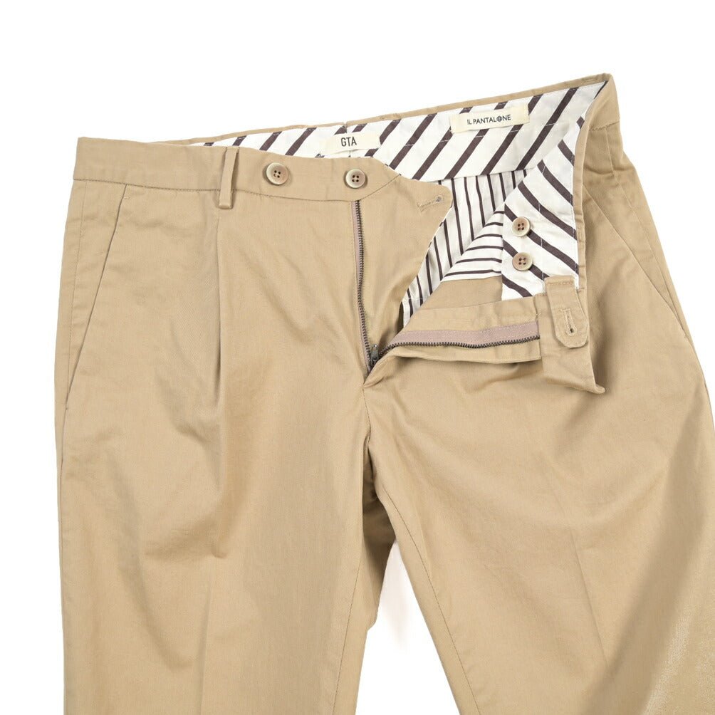 GTA “772L” ストレッチコットン ワンタックチノパンツ / SLIM FIT ベージュ 48 | GUARDAROBA MILANO OFFICIAL STORE
