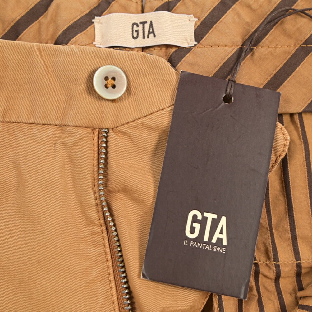 GTA “800 SL” ストレッチコットン ノータックチノパンツ / SLIM FIT ライトブラウン 48 | GUARDAROBA MILANO OFFICIAL STORE