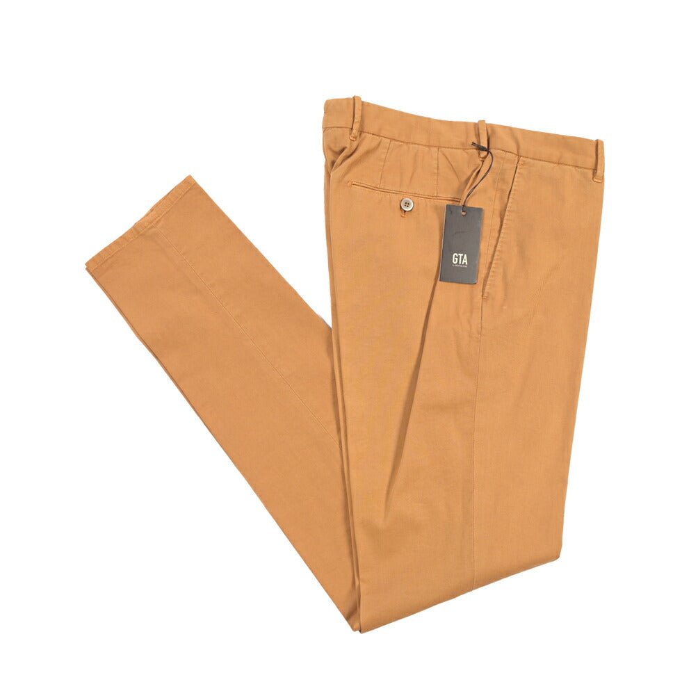 GTA “800 SSL” ストレッチコットン ノータックチノパンツ / EXTRASLIM FIT ブラウン 48 | GUARDAROBA MILANO OFFICIAL STORE