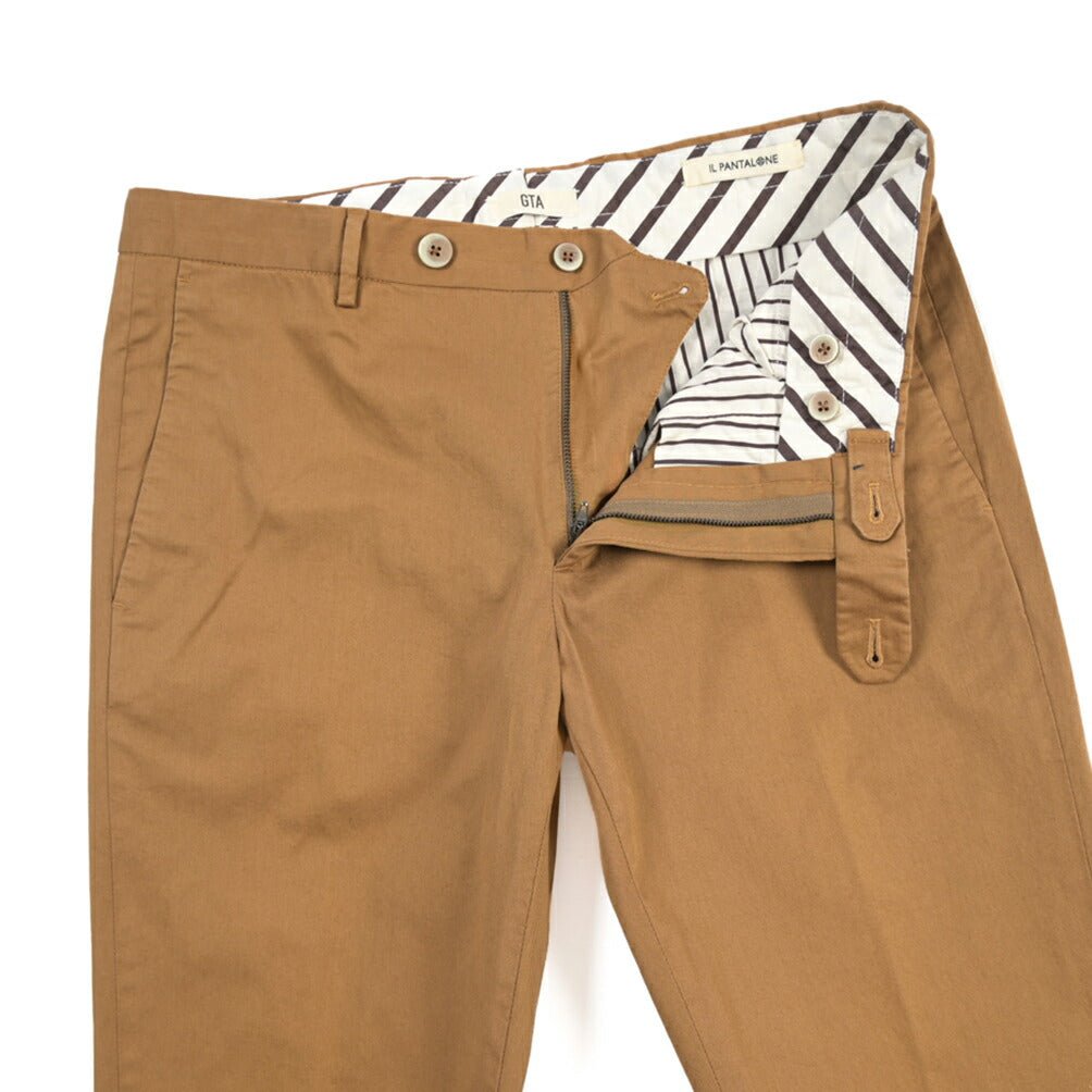 GTA “800K” ストレッチコットン ノータックチノパンツ / EXTRASLIM FIT ブラウン 46 | GUARDAROBA MILANO OFFICIAL STORE