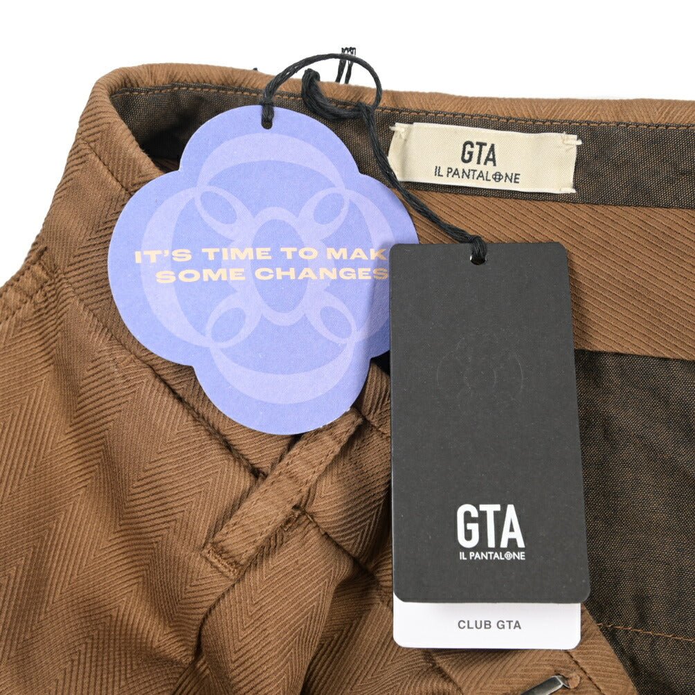 GTA “ALESSANDRO” ストレッチコットン ワンタックヘリンボーンパンツ / COMFORT / メンズ ブラウン 46 | GUARDAROBA MILANO OFFICIAL STORE