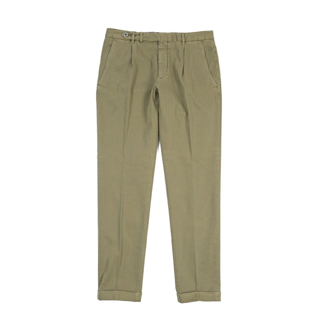 GTA “BYRON” ストレッチコットン ワンタックヘリンボーンパンツ / SLIM / メンズ カーキグリーン 48 | GUARDAROBA MILANO OFFICIAL STORE