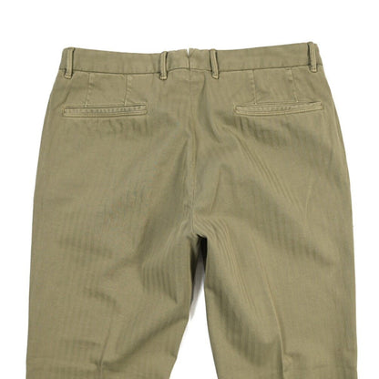 GTA “BYRON” ストレッチコットン ワンタックヘリンボーンパンツ / SLIM / メンズ カーキグリーン 48 | GUARDAROBA MILANO OFFICIAL STORE