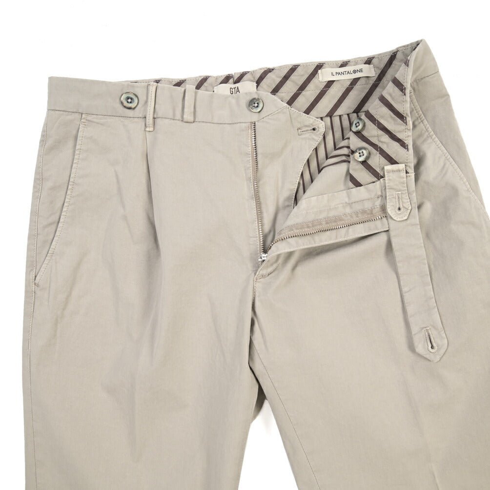 GTA “BYRON” SLIM FIT ストレッチコットン ワンタックパンツ / SLIM FIT グレー 46 | GUARDAROBA MILANO OFFICIAL STORE