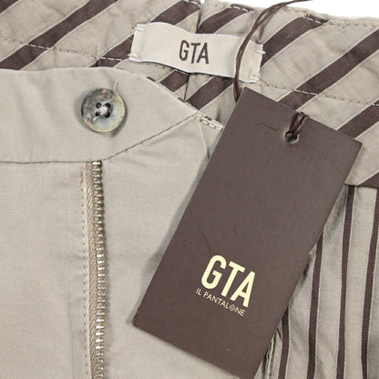 GTA “BYRON” SLIM FIT ストレッチコットン ワンタックパンツ / SLIM FIT グレー 46 | GUARDAROBA MILANO OFFICIAL STORE
