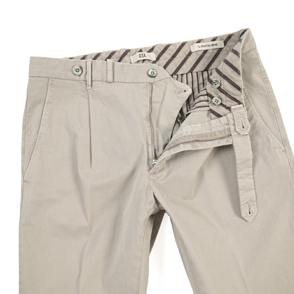 GTA “BYRON” SLIM FIT ストレッチコットン ワンタックパンツ / SLIM FIT グレー 48 | GUARDAROBA MILANO OFFICIAL STORE