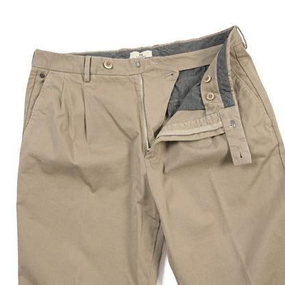 GTA “DANTE” ストレッチコットン ツータックパンツ / COMFORT FIT グレージュ 52 | GUARDAROBA MILANO OFFICIAL STORE