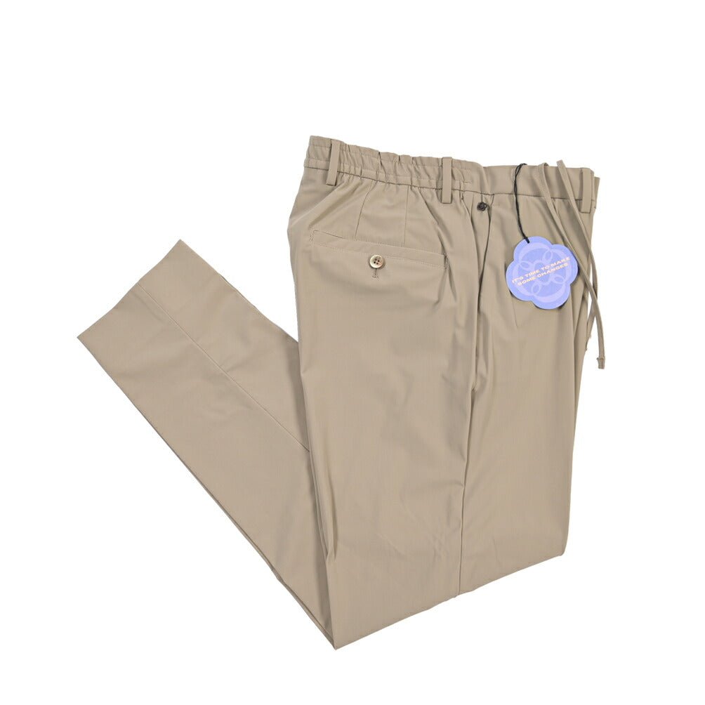 GTA “DAVIDE” ストレッチポリエステル ノータックドローコードパンツ / COMFORT FIT ベージュ 50 | GUARDAROBA MILANO OFFICIAL STORE