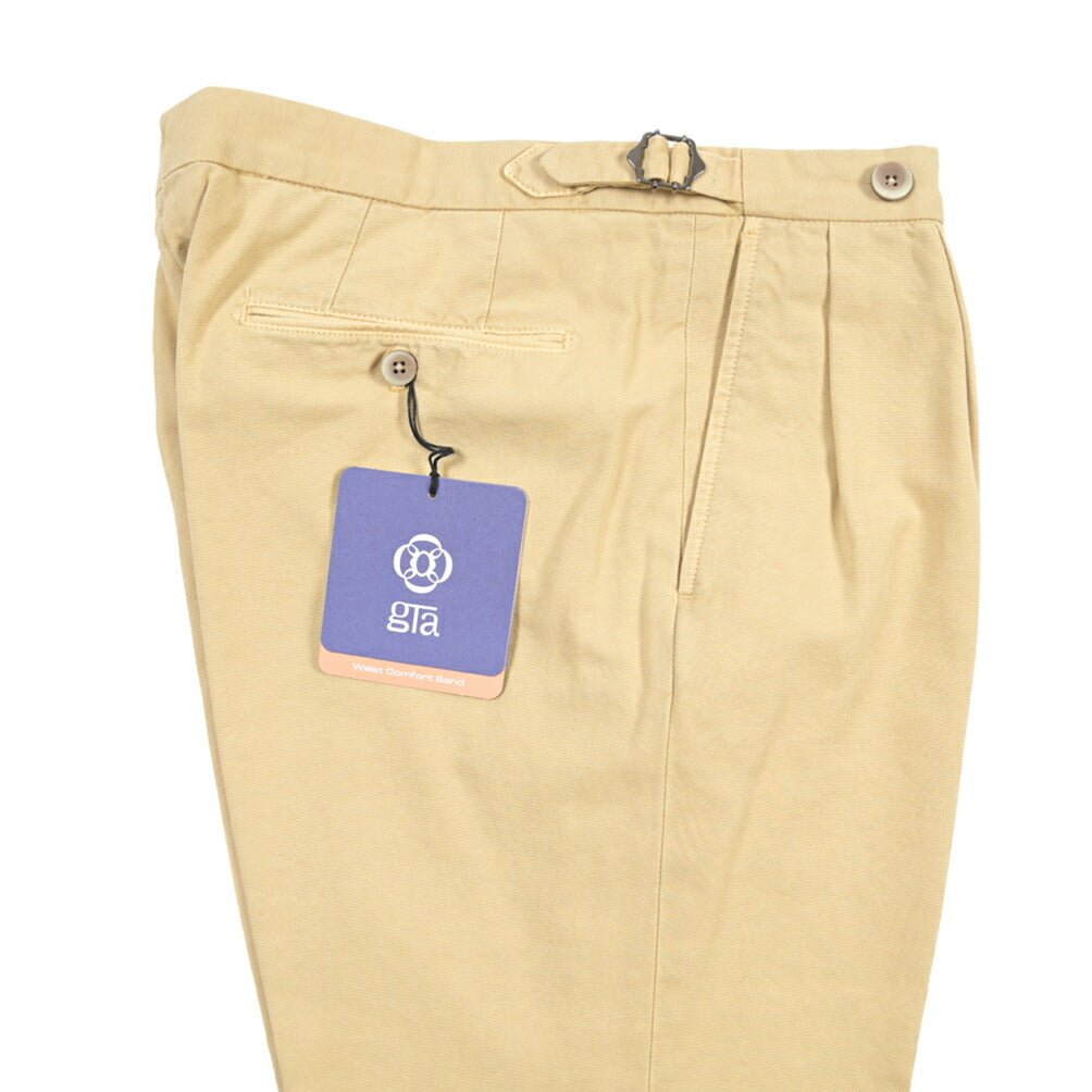 GTA “HERRICK” コットン100% ツータックパンツ / COMFORT / メンズ ベージュ 48 | GUARDAROBA MILANO OFFICIAL STORE