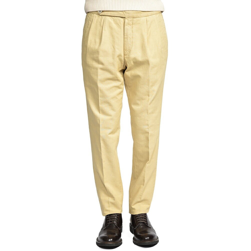 GTA “HERRICK” コットン100% ツータックパンツ / COMFORT / メンズ ベージュ 48 | GUARDAROBA MILANO OFFICIAL STORE