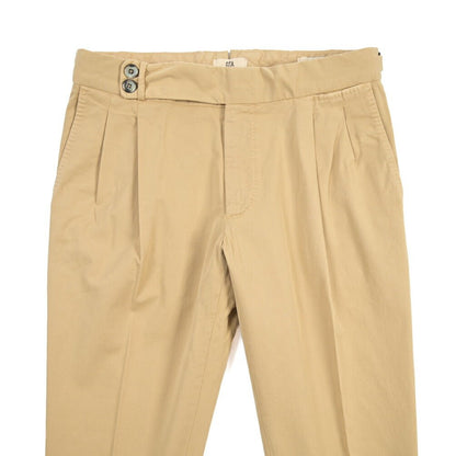 GTA “MAX II” ストレッチコットン ツータックベルトレススラックス / SLIM FIT ベージュ 48 | GUARDAROBA MILANO OFFICIAL STORE