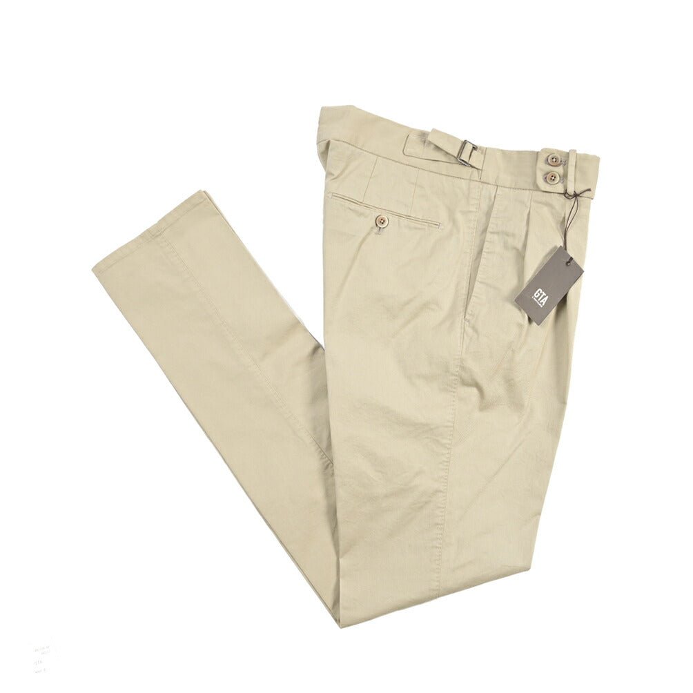 GTA “MAX II” ストレッチコットン ツータックベルトレススラックス / SLIM FIT ベージュ 46 | GUARDAROBA MILANO OFFICIAL STORE