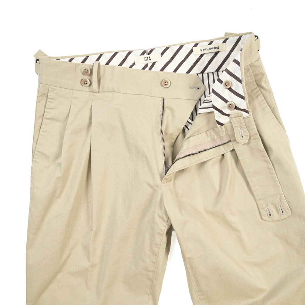 GTA “MAX II” ストレッチコットン ツータックベルトレススラックス / SLIM FIT ベージュ 46 | GUARDAROBA MILANO OFFICIAL STORE