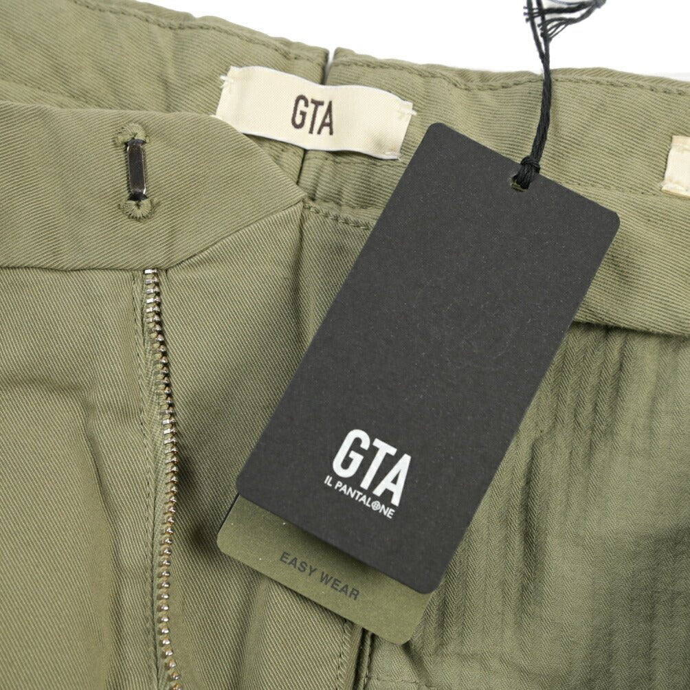 GTA “SERGIO” ストレッチコットン ワンタックチノパンツ / COMFORT FIT カーキグリーン 46 | GUARDAROBA MILANO OFFICIAL STORE