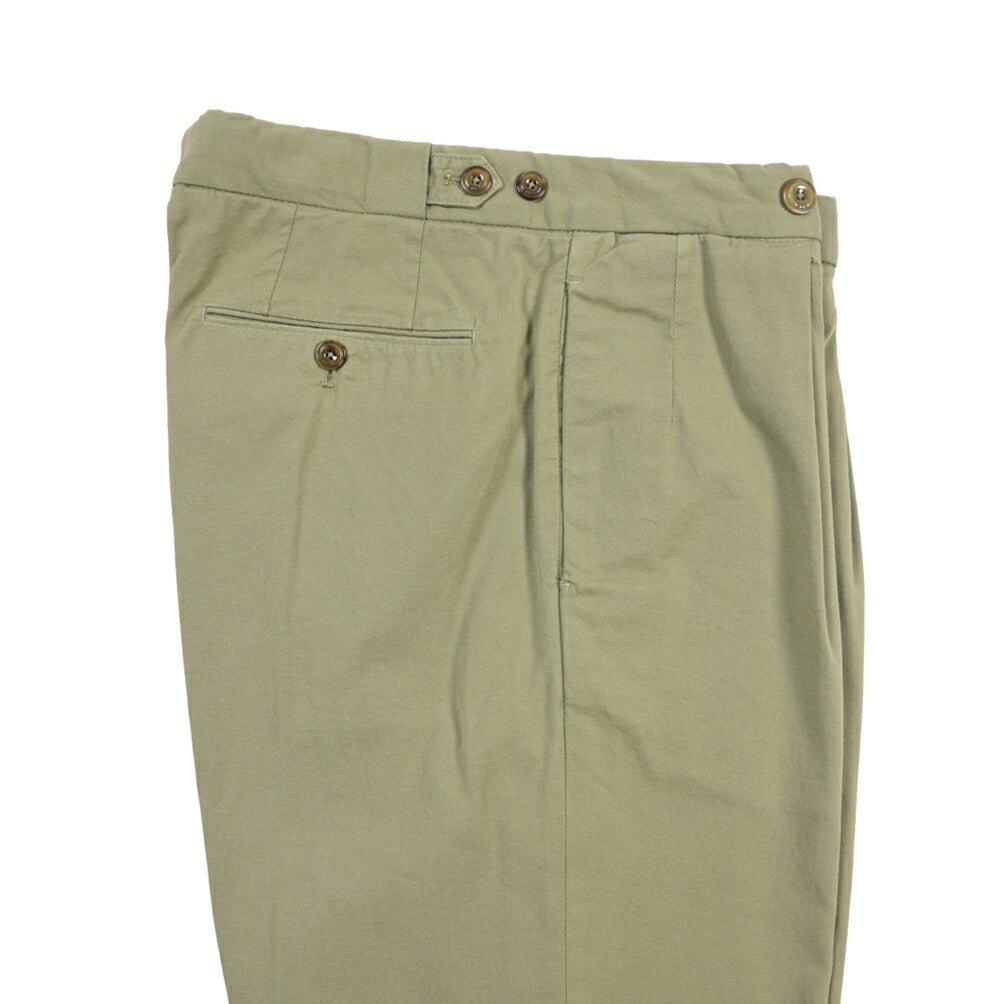 GTA “SERGIO” ストレッチコットン ワンタックチノパンツ / COMFORT FIT カーキグリーン 46 | GUARDAROBA MILANO OFFICIAL STORE