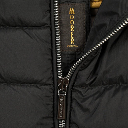 MOORER “CATALDI-S3” 高機能ストレッチナイロン フード付きダウンジャケット / ACQUA RESISTANT(撥水) ブラック(NERO) 42 | GUARDAROBA MILANO OFFICIAL STORE