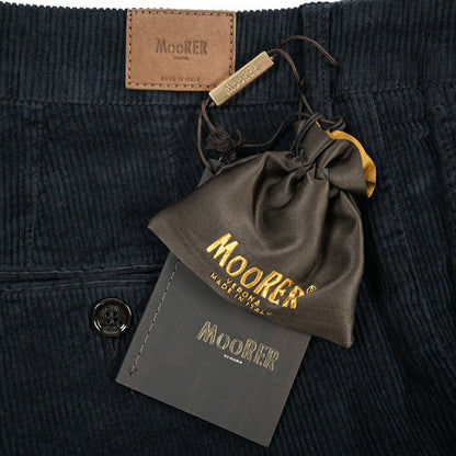 MOORER “CHADWICK-VL1” ストレッチコットン 中畝コーデュロイパンツ ネイビー(NAVY) 46 | GUARDAROBA MILANO OFFICIAL STORE