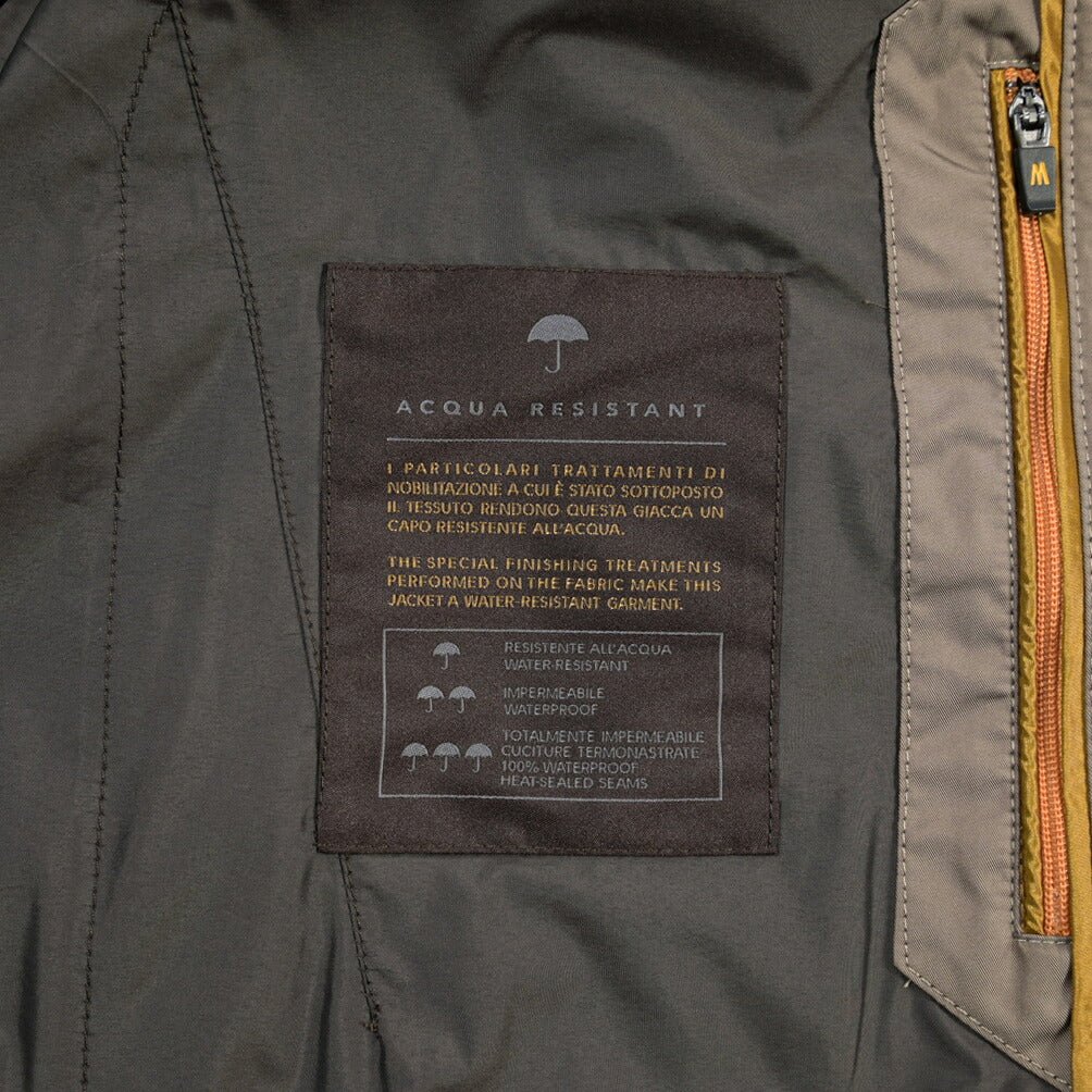 MOORER “HEKTOR-MK OT” ポリエステル100% スタンドカラーコート / ACQUA RESISTANT (撥水) ブラウン(AVANA) 48 | GUARDAROBA MILANO OFFICIAL STORE