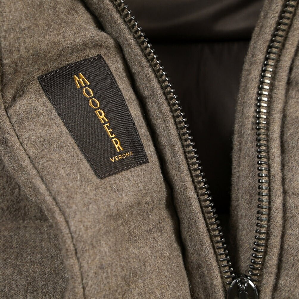 MOORER “MERAK-IL” カシミヤ100% ファーフード付きスタンドカラーダウンコート / レディース ブラウン(NUT) 40 | GUARDAROBA MILANO OFFICIAL STORE