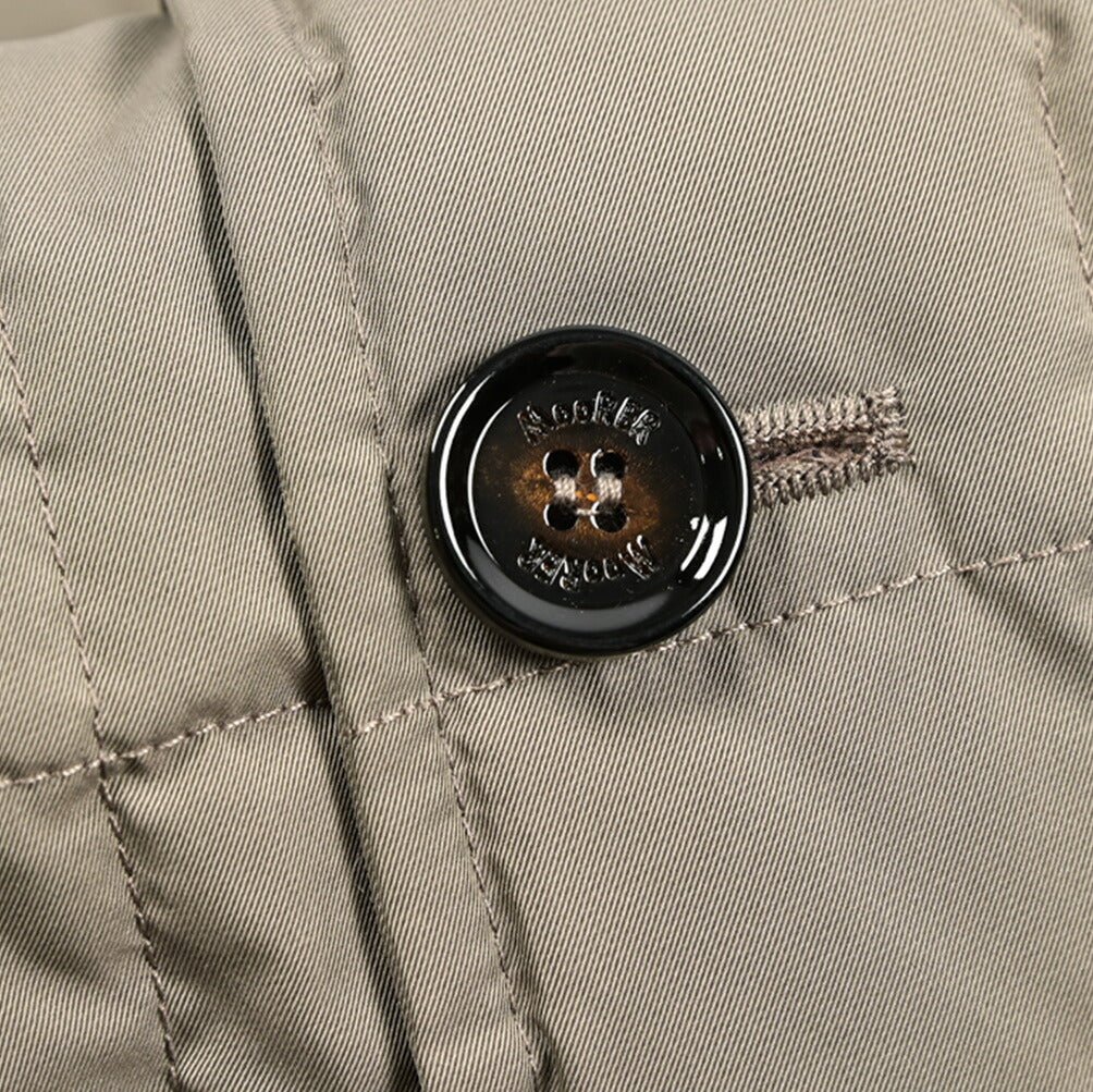 MOORER "MORRIS - KM" ポリエステル100% スタンドカラーダウンコート｜420473 - 42｜GUARDAROBA MILANO OFFICIAL STORE