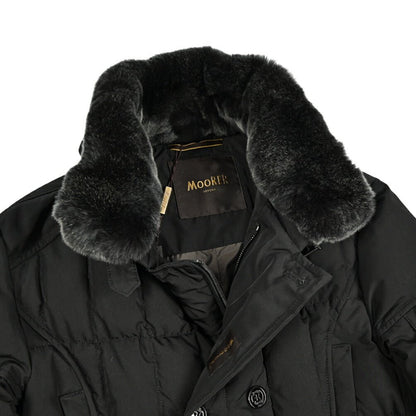 MOORER "MORRIS - KM" ポリエステル100% スタンドカラーダウンコート｜420478 - 42｜GUARDAROBA MILANO OFFICIAL STORE